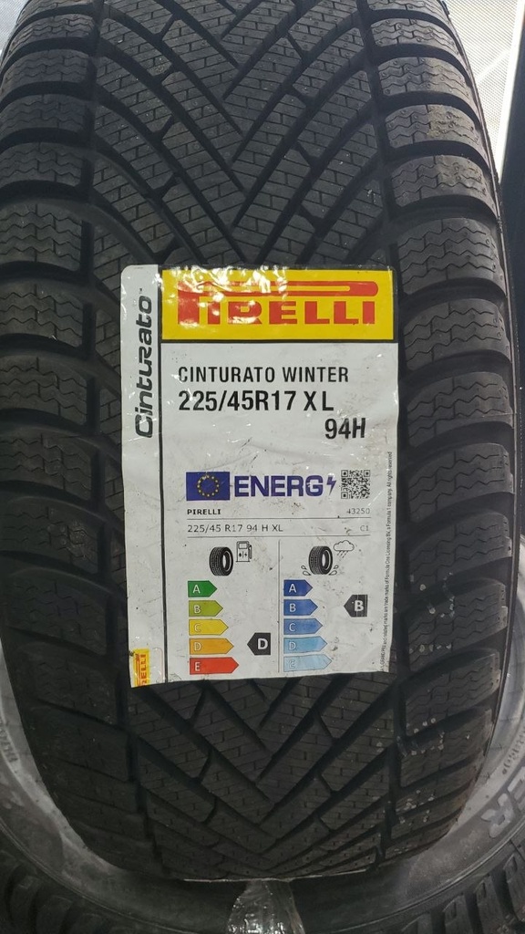 225/45R17 Pirelli Cinturato Winter 94H XL